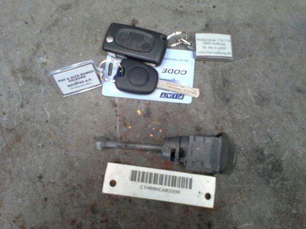 Lock cylinder FIAT SCUDO Box (270_, 272_)
