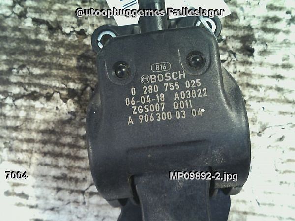 Accelerator switch MERCEDES-BENZ SPRINTER 3,5-t Box (906)