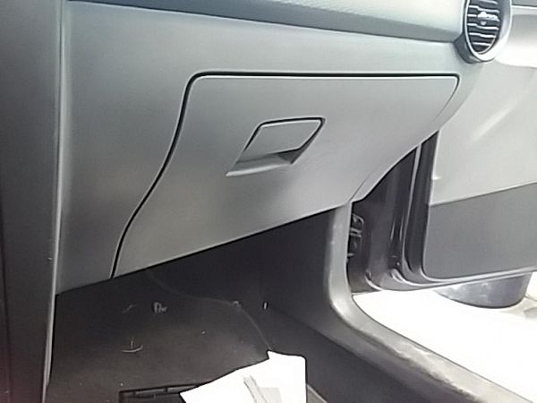 Glove compartment flap SEAT IBIZA Mk III (6L1)