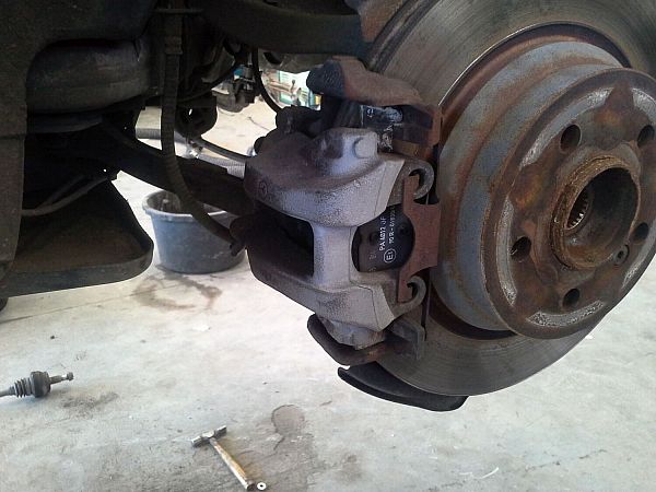 Bremssattel, innenbelüftet, hinten li.