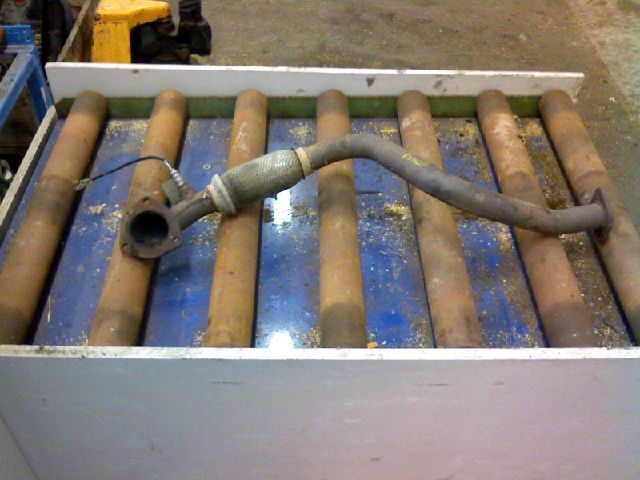 Le tuyau d'échappement CHEVROLET AVEO / KALOS Hatchback (T200)