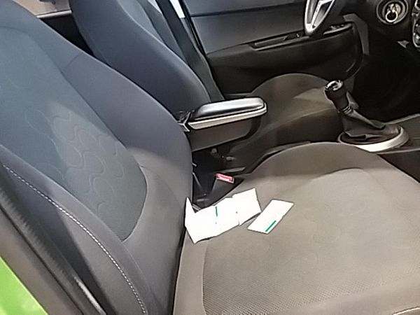 sièges avant 4 portes HYUNDAI i20 (PB, PBT)