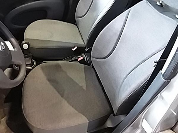 sièges avant 4 portes NISSAN MICRA III (K12)