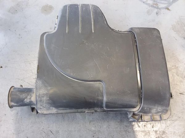 Filtr powietrza PEUGEOT 107 (PM_, PN_)