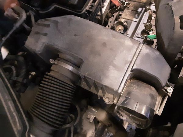 Filtr powietrza PEUGEOT 407 SW (6E_)