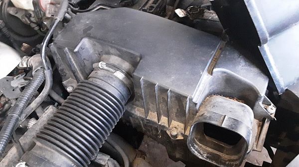 Filtr powietrza PEUGEOT 407 (6D_)
