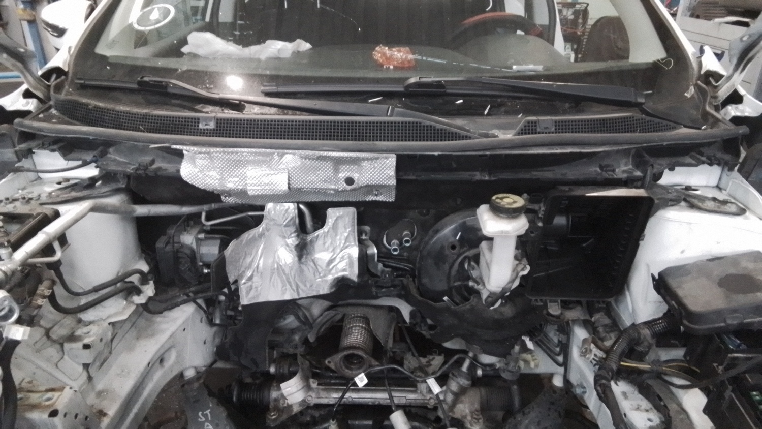 Nissan - Podszybie - maskownica | Autoparts24