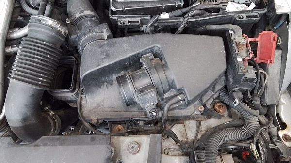 Filtr powietrza PEUGEOT 407 SW (6E_)