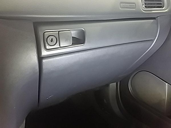 Handskerumsklap VOLVO V40 Estate (645)