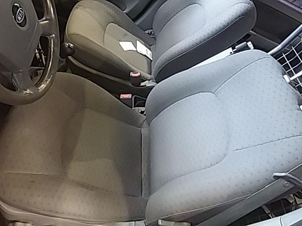 Vordersitze 2-türig KIA CARENS Mk II MPV (FJ)