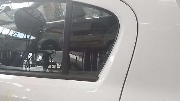 Szyba trójkątna OPEL CORSA D (S07)