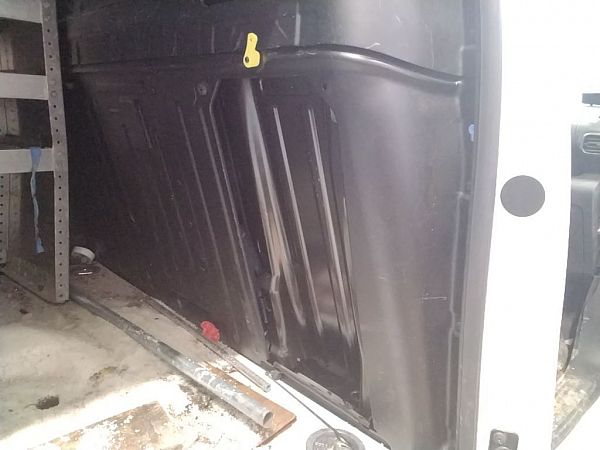 Cabin partition