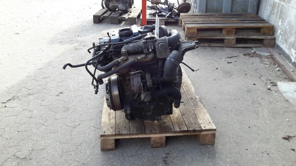 Motor 045 100 103 AX: Motor para VW LUPO (6X1, 6E1) motor completo usado en Menorca foto 5