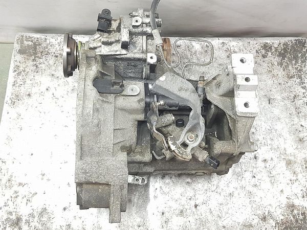 Boîte de vitesse manual AUDI TT Roadster (8N9)