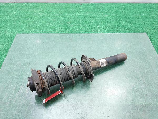 5C0413031AQ : Stoßdämpfer vorn und Federbein vorn - Autoparts24