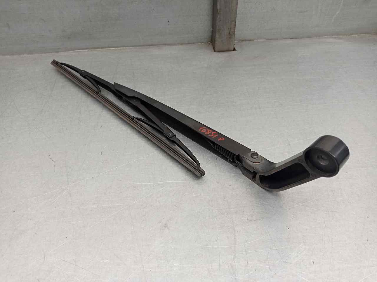 Wiper arm LAND ROVER DISCOVERY III (L319)