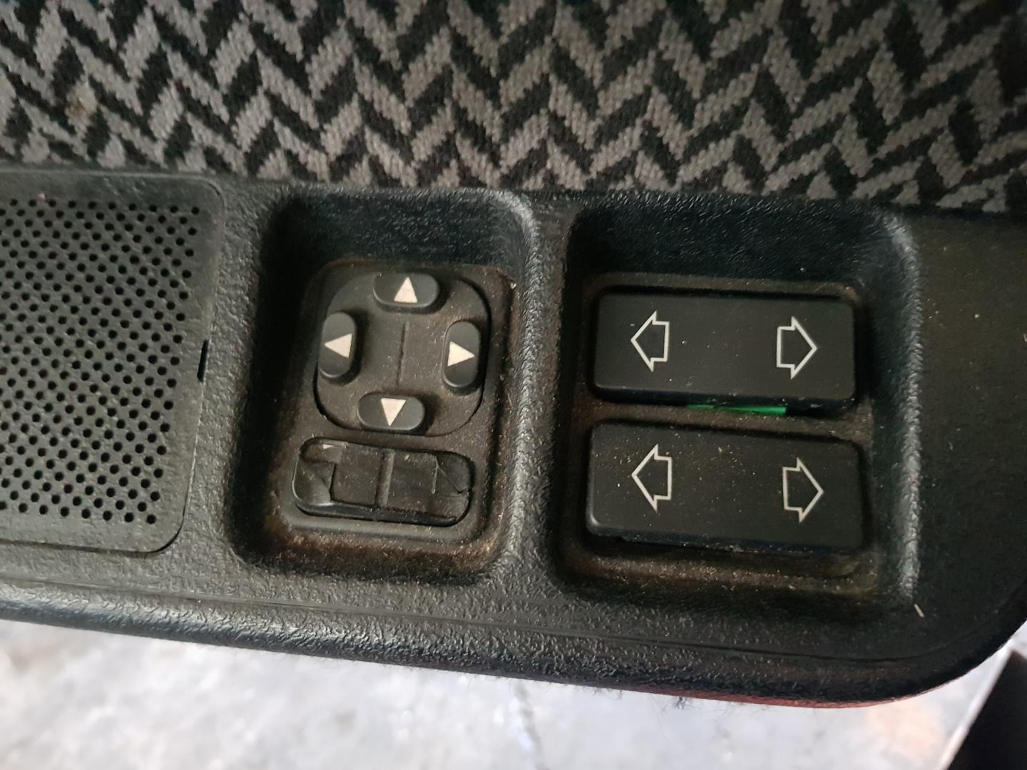 Bouton contact divers CITROËN CX Mk II