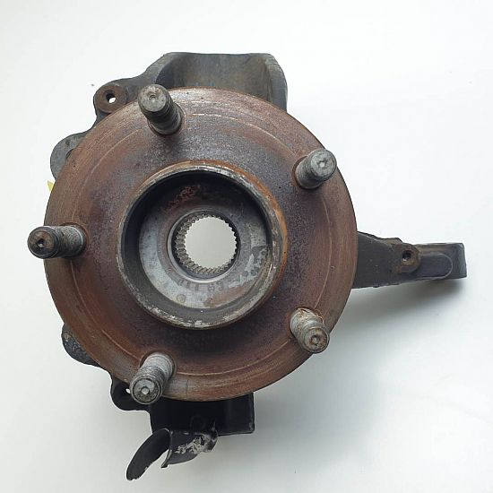 Fusée d'axe de moyeu de roue