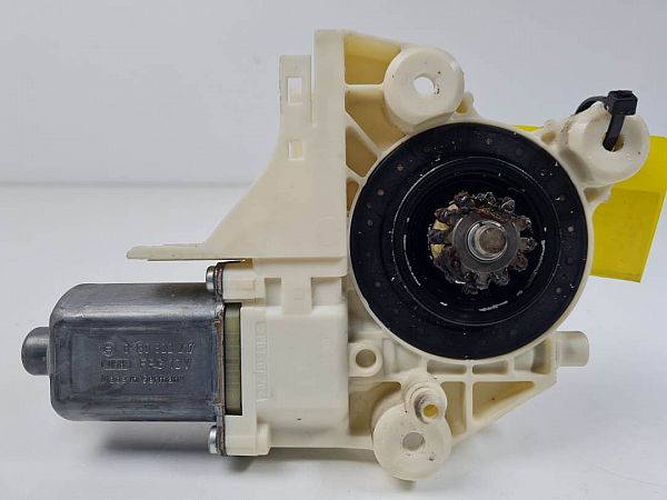 Window regulator motor FORD FOCUS II (DA_, HCP, DP)