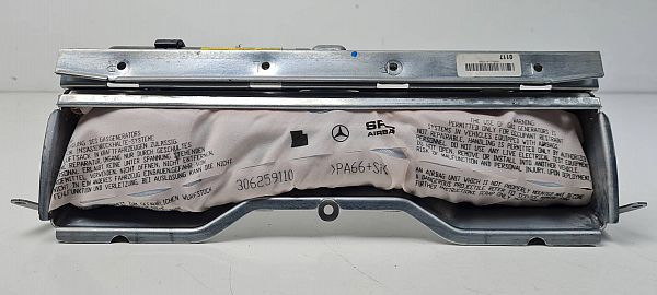 Knee airbag