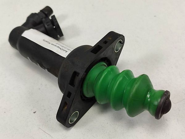 Clutch slave cylinder