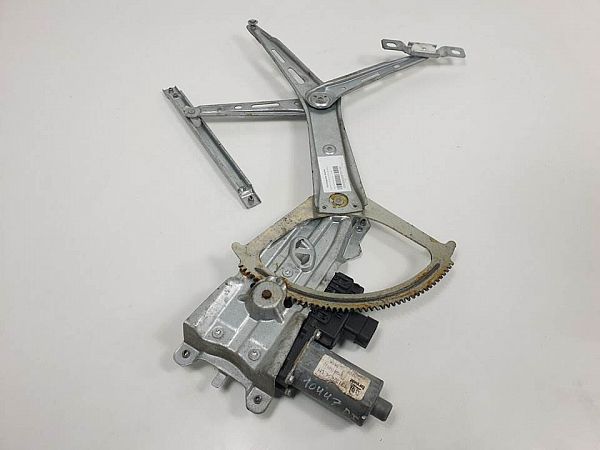 Door window regulator with motor