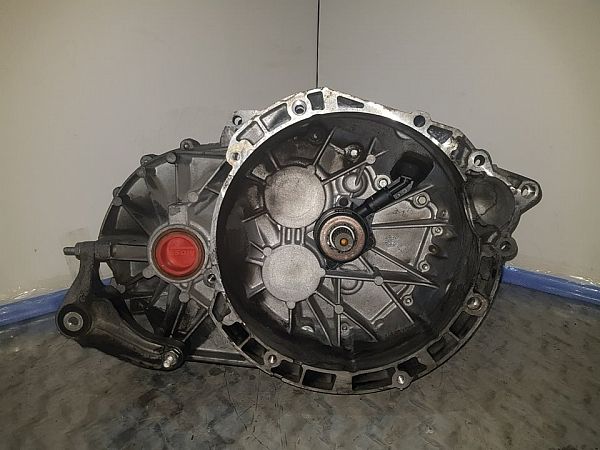 Front shock absorber