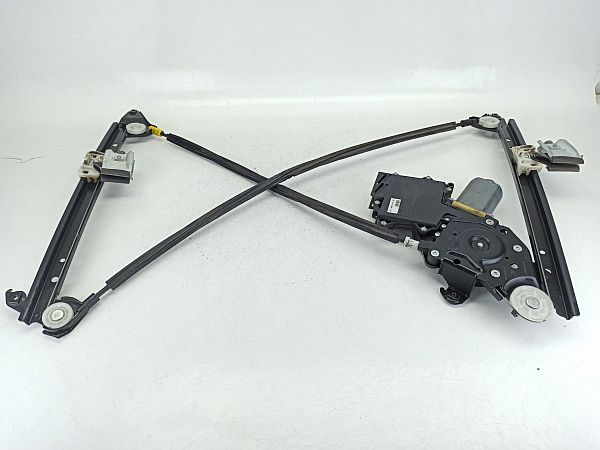 Door window regulator with motor