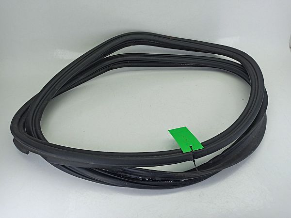 Tailgate seal rubber
