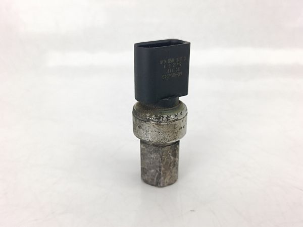 AC pressure sensor