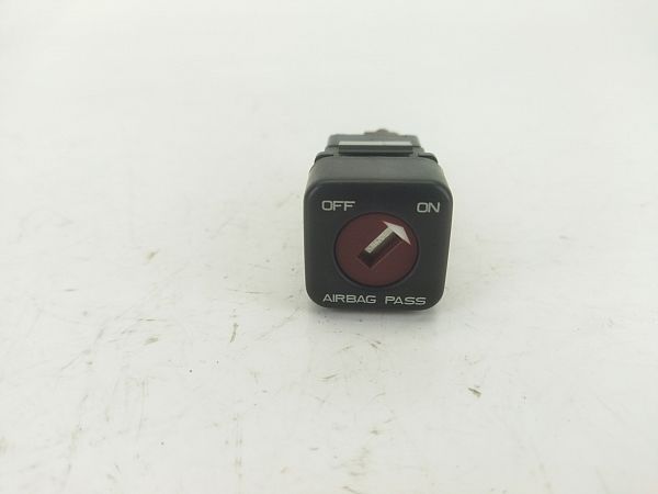 Passenger airbag on off switch