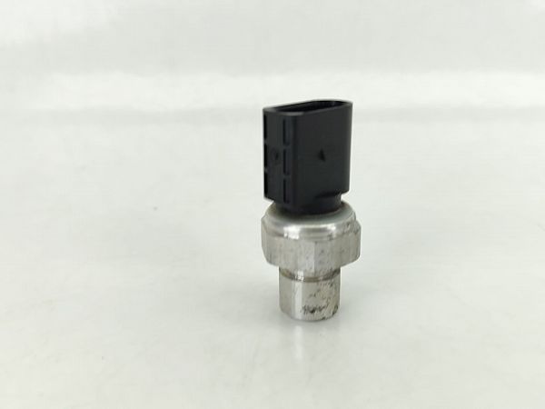 AC pressure sensor