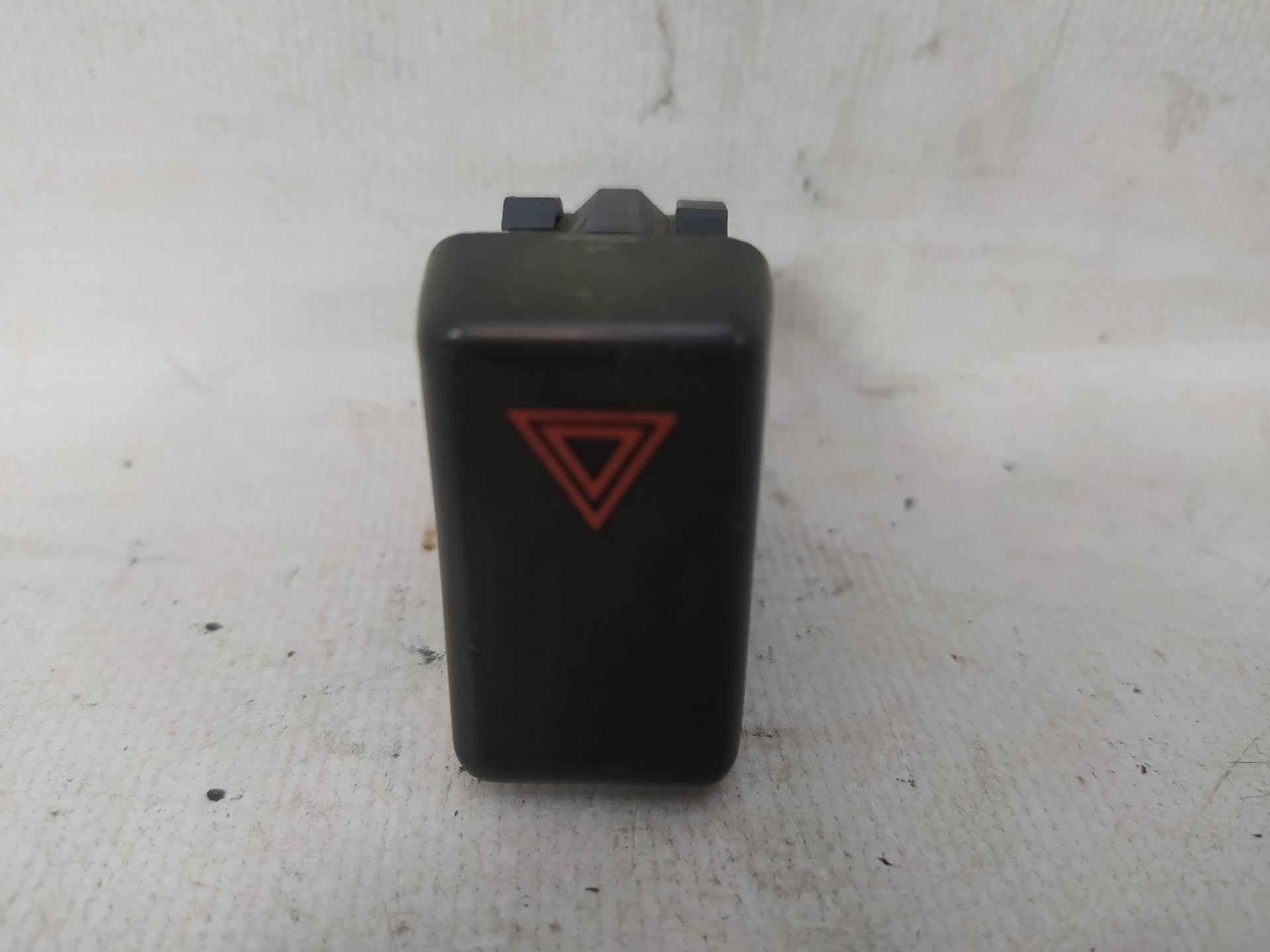 Warnblinkschalter RENAULT 12 Variable (117_)