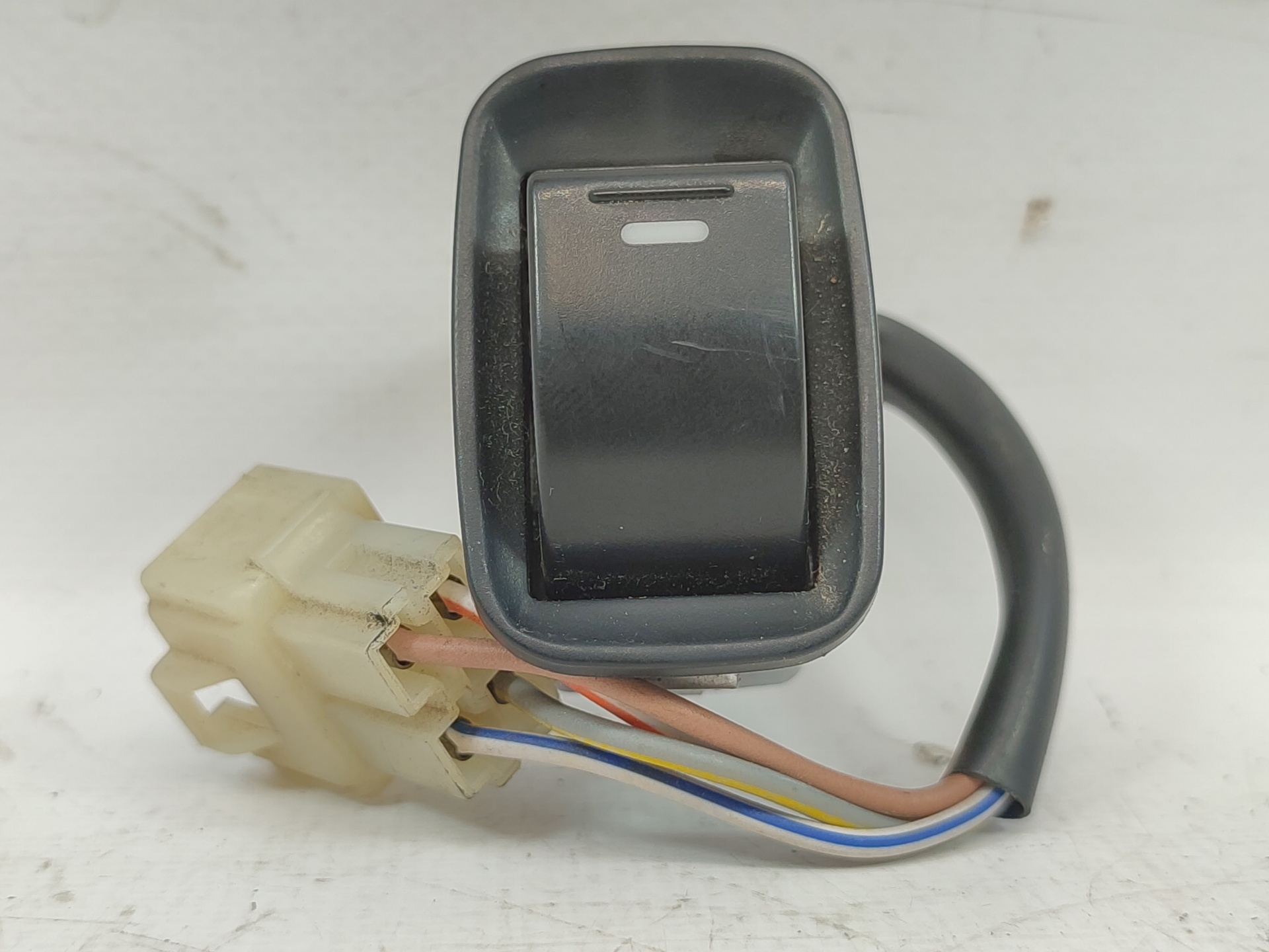 Fensterheberschalter TATA INDIGO MARINA (4_V2)