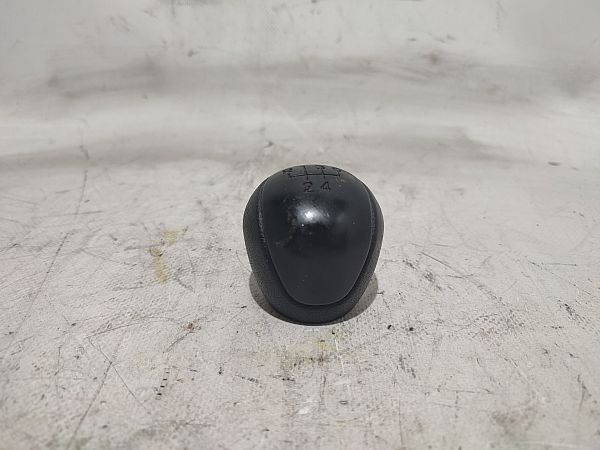Gear knob HYUNDAI i30 (FD)
