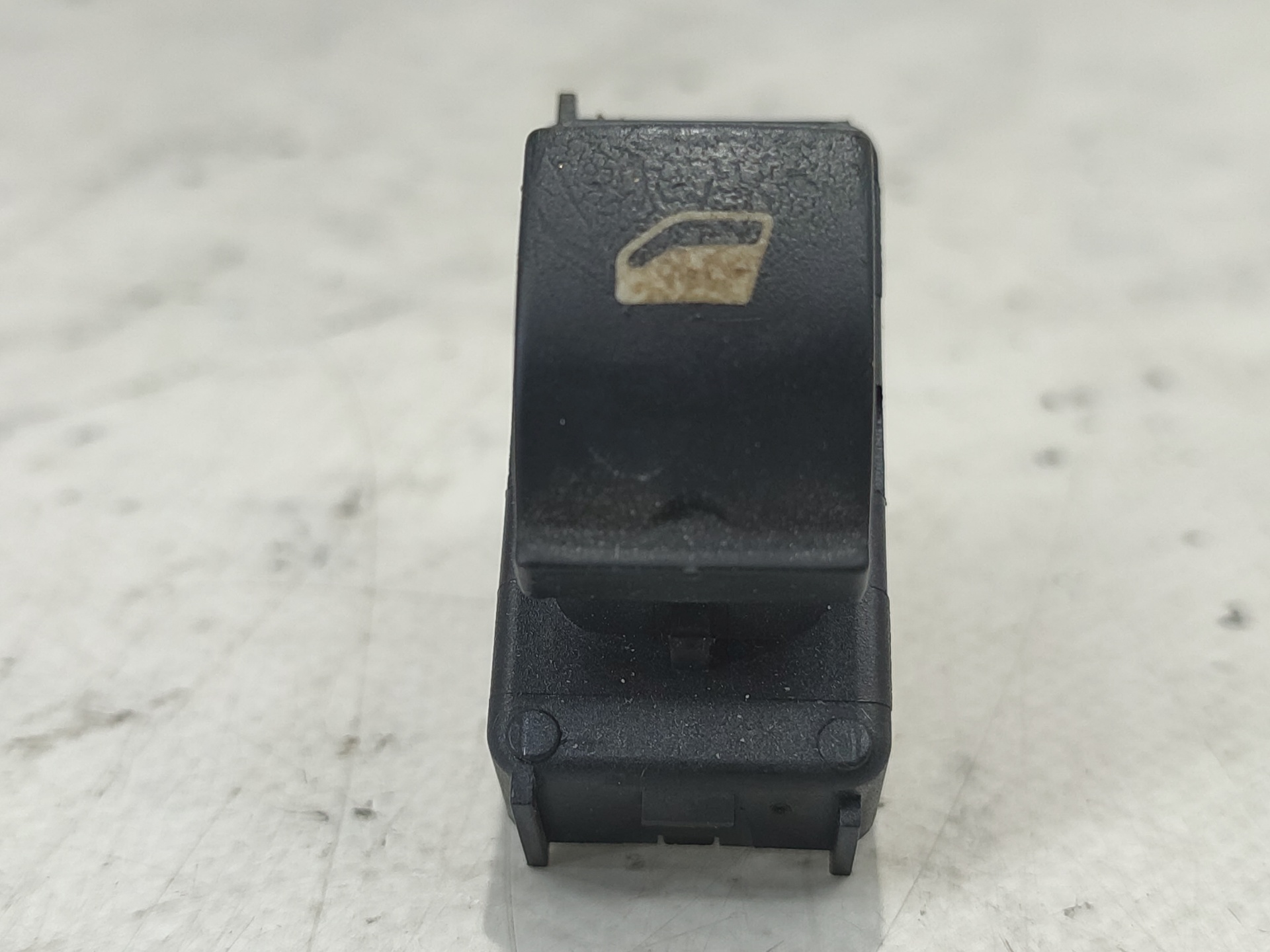 Fensterheberschalter PEUGEOT 5008 (0U_, 0E_)