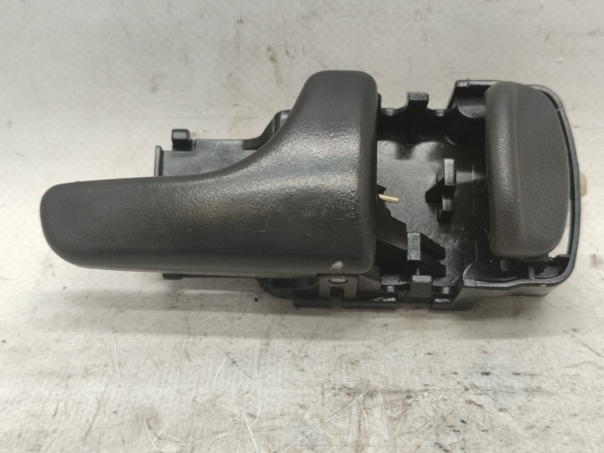 Handgriff innen NISSAN TERRANO II (R20)