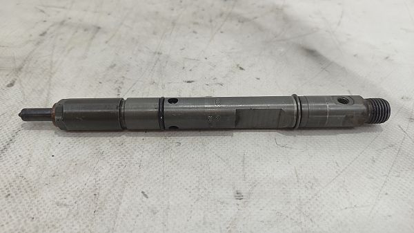 Fuel injector