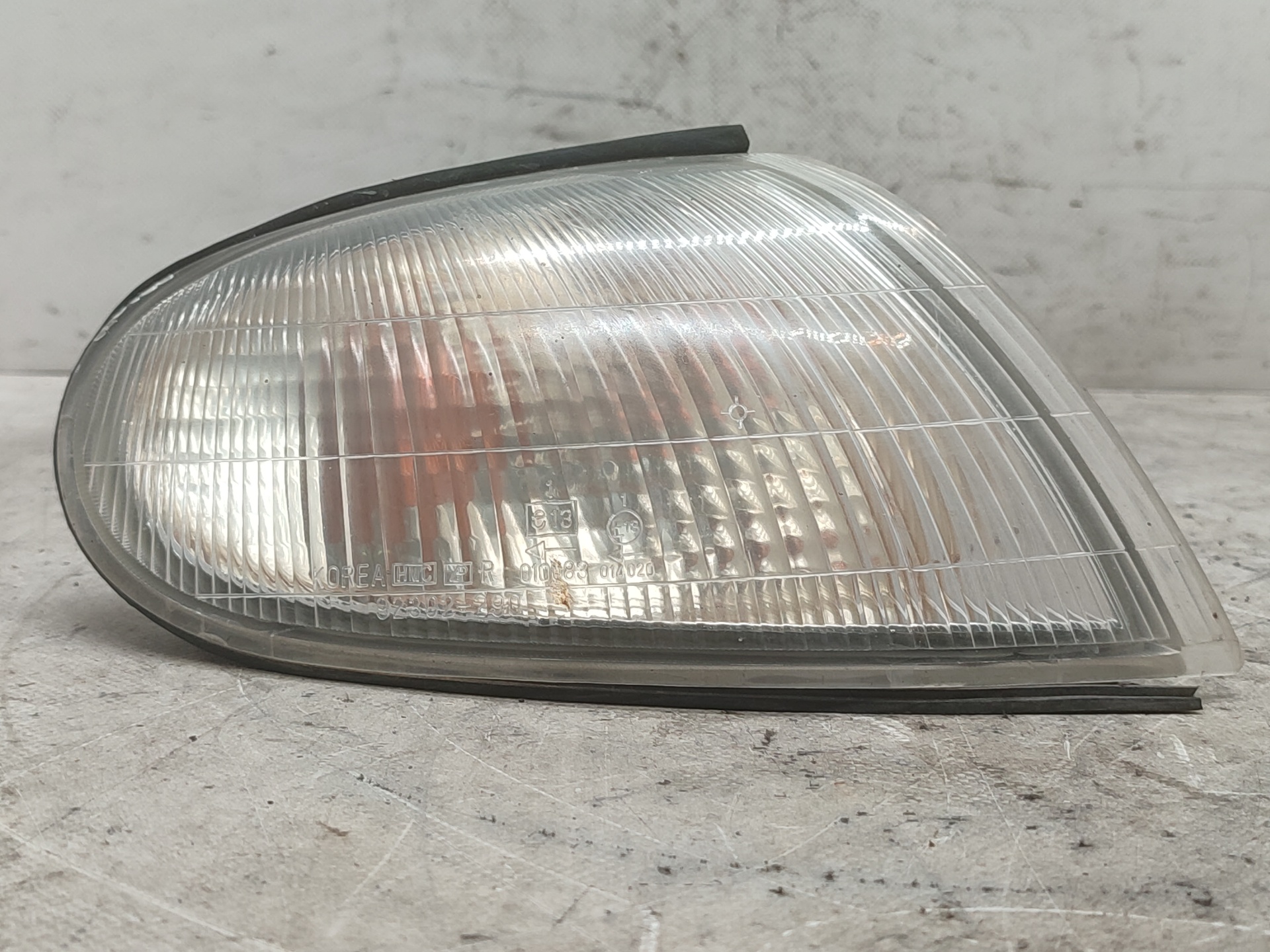 Blinker vorn HYUNDAI LANTRA Mk II (J-2)