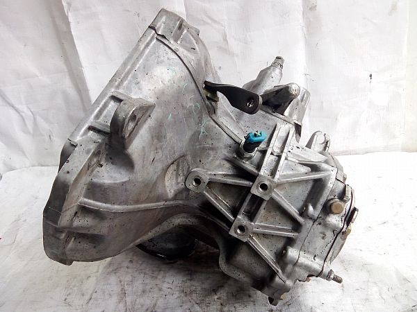 Versnellingsbak handgeschakeld DAEWOO LANOS Saloon (KLAT)