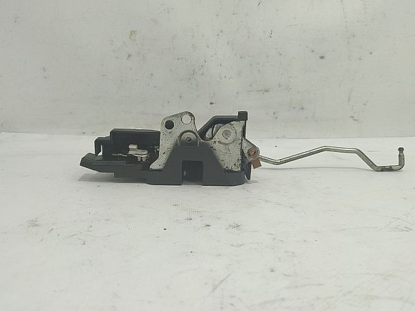 Door lock TOYOTA STARLET (_P9_)