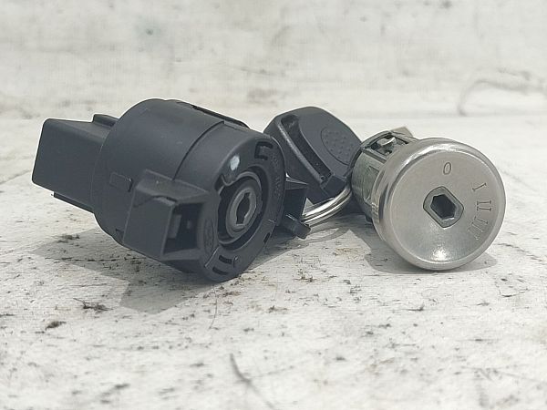 Ignition switch contact