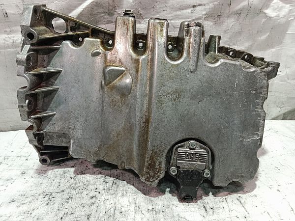 Oil pan