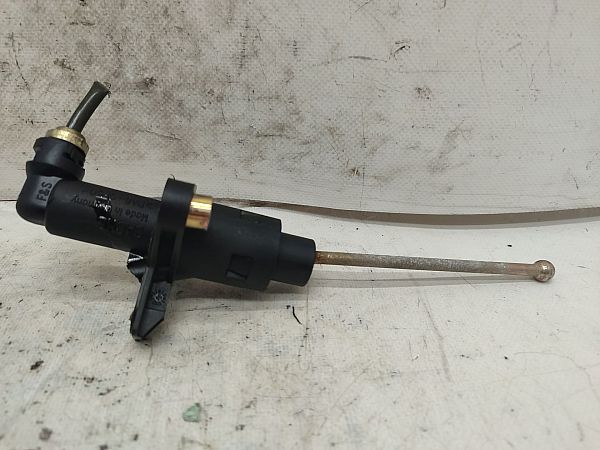 Clutch master cylinder