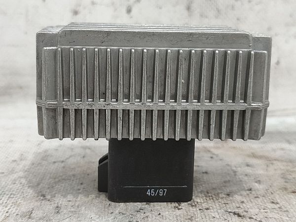Glow plug pre-heat relay