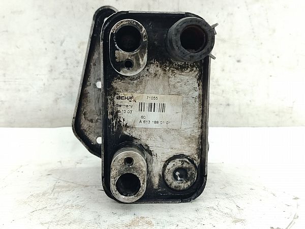 Engine oil radiator