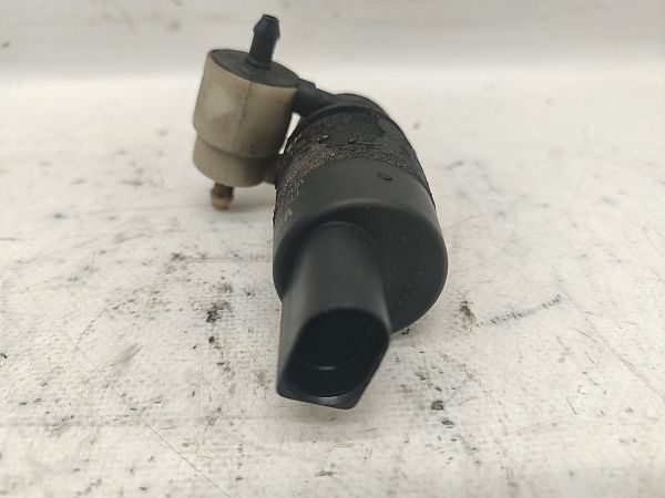 Wischwaschbehaelter mit Motor AUDI A6 C6 Avant (4F5)