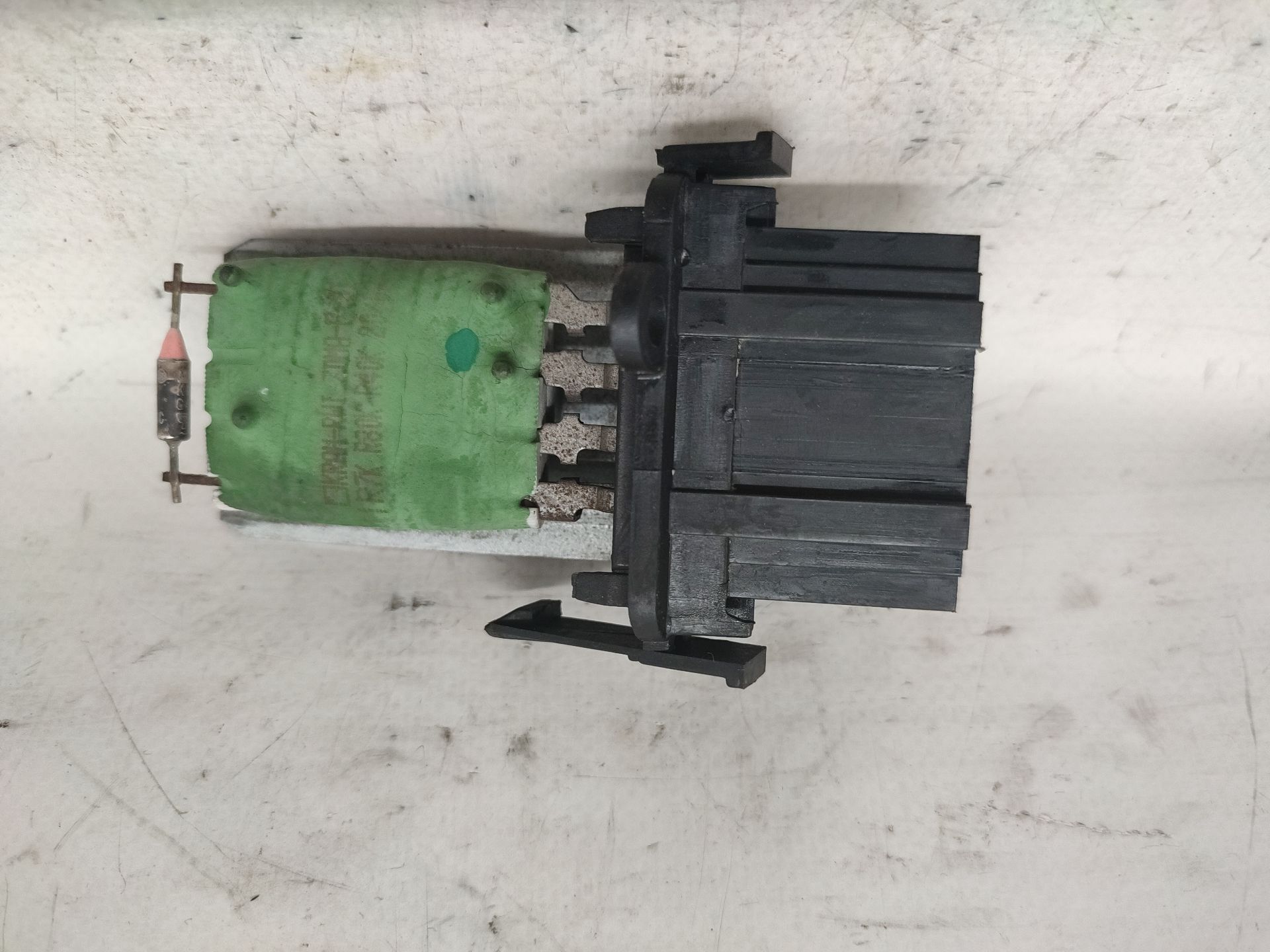 Widerstand Heizungsgeblaese SEAT INCA (6K9)