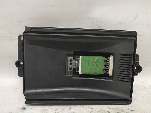 Heater blower motor resistor