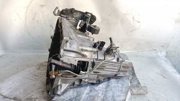 Versnellingsbak handgeschakeld HYUNDAI ACCENT II Saloon (LC)